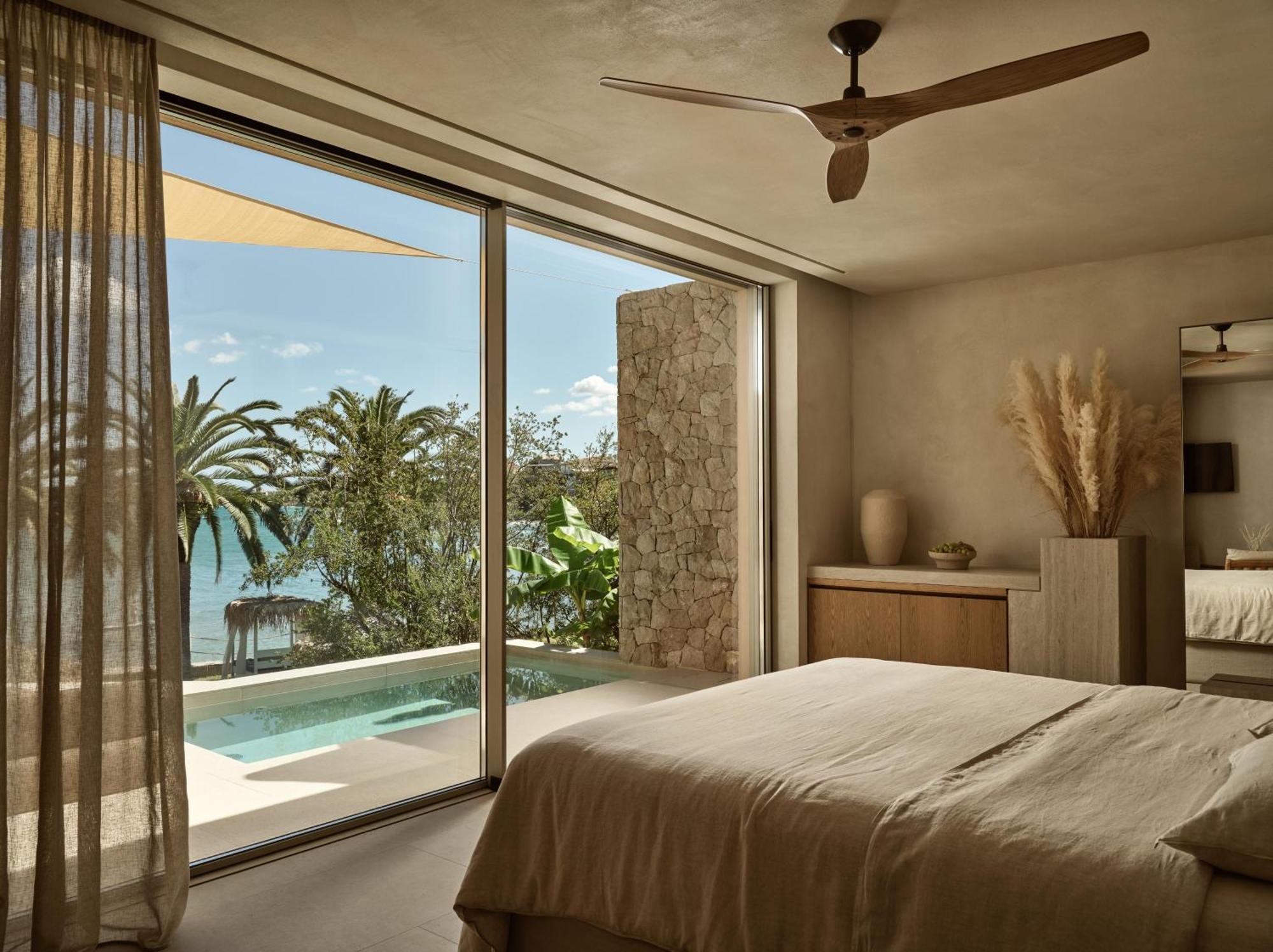 Calypso Villas Amoudi Exterior photo